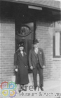 TH\CT\Museum catalogue\photographs\1998_213_16_th.jpg; 1998.213.16; ;